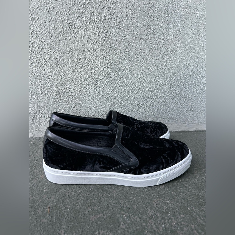 M. Gemi Cerchio Black Velvet  Slip On Sneakers Loafers Size 38.5 Preppy Casual